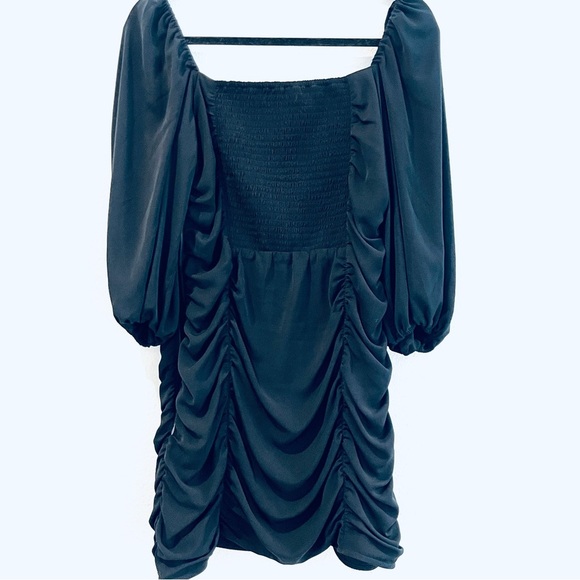 Abercrombie & Fitch Ruched Black Short Mini Dress size large - Picture 2 of 3